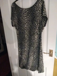Ladies Dress Size 18 - Picture 1 of 8
