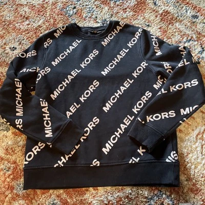 Толстовка Michael Kors с вертикальной монограммой большая черно-белая с длинным рукавом - Изображение 1 из 4