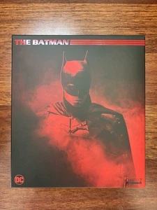 Mezco The Batman One: 12 Action Figure - Bild 1 von 3