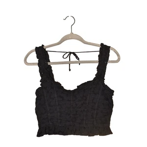 URBAN OUTFITTERS $59 Negro Volantes Bordado Recortado Tanque Calado Pequeño - Imagen 1 de 3