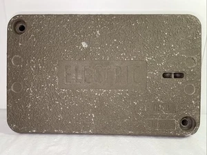 Quazite PG1118HA0017 A Copertura Recinzione Sotterranea Logo Elettrico 11x18x2" Livello 8 - Foto 1 di 6
