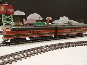 OMI Great Northern #428R HO Scale Brass Diesel Locomotive & B-Unit - Picture 1 of 23