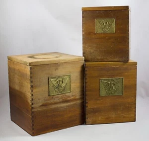 Vintage Nesting Wood Canister Set Brass Eagle Emblem Dovetail Joints AS IS - Imagen 1 de 16
