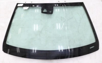 NEW OEM GM Windshield Glass 22926143 Cadillac SRX 2013-2016 - Image 1 of 4