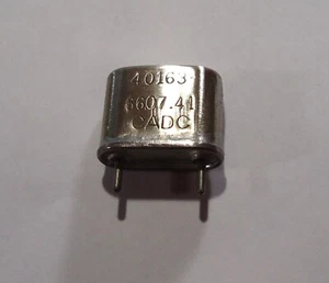 CR-7/U - 6607.41 KHz Radio Crystal - .050 Pins - CADG - MAR 326.6 - Zdjęcie 1 z 2