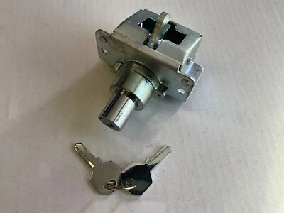 Triumph TR6 conjunto de bloqueo de botas con 2 llaves  Foto 1 de 4