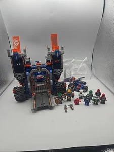 LEGO NEXO KNIGHTS: The Fortrex (70317) UNVOLLSTÄNDIG - mit Minifiguren - Bild 1 von 14