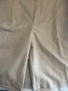 Walter Hagen Men's Size 40 Tan Golf Shorts Flat Front 100% Polyester Chino - Picture 1 of 5