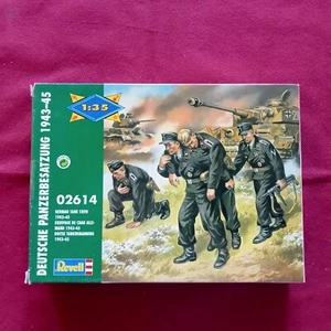 German Tank Crew 1943-45 - SCALA 1/35 Revell 02614 - Foto 1 di 2