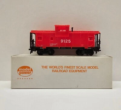 Vintage HO Scale 9125 Model Power Red Safety Caboose Cx 1 Red - Image 1 of 4