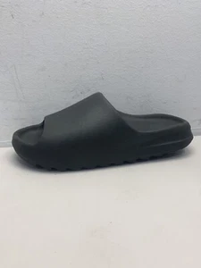 Yeezy Slides Onyx size 10 - Picture 1 of 8