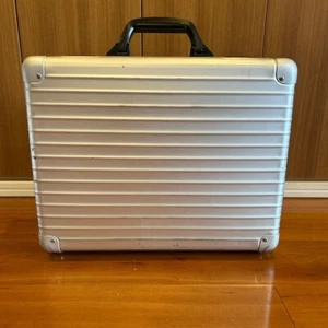 RIMOWA Attache Case Silver - Picture 1 of 9
