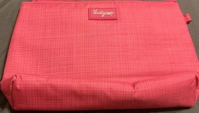 Thirty One Brand Pink Makeup/Jewelry Bag With Zipper, Excellent Condition. NWOT - Image 1 of 4