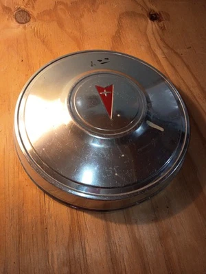 Tapacubos Pontiac Vintage Poverty OEM Firebird GTO LeMans Tempest para perro 10,50" Foto 1 de 4