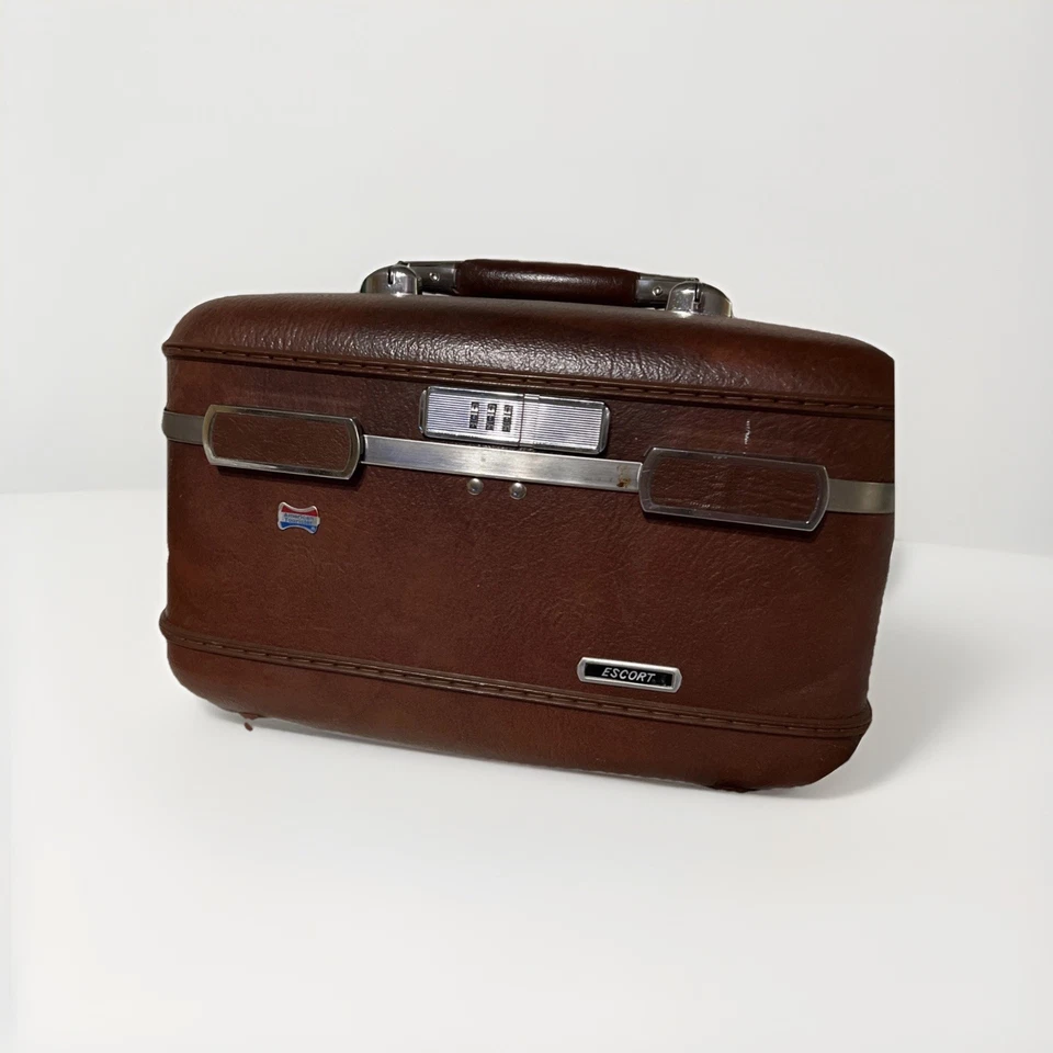 Estuche de tren de escolta American Tourister vintage equipaje maquillaje marrón 13" bloqueo giratorio Foto 1 de 4