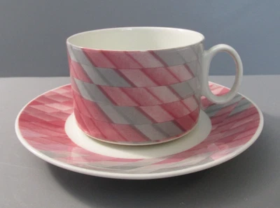 Taza y platillo diseño geométrico rosa y gris "Collage" Villeroy & Boch Foto 1 de 4