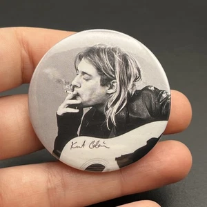 Kurt Cobain Singer Nirvana Band Music Button Pin - Picture 1 of 3