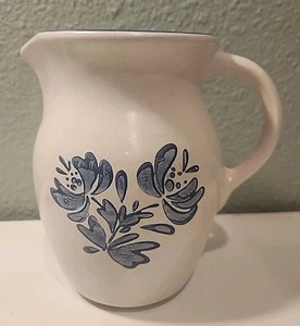 Pfaltzgraff Stoneware Yorktowne Blue - 6.5" Pitcher EUC - Picture 1 of 9