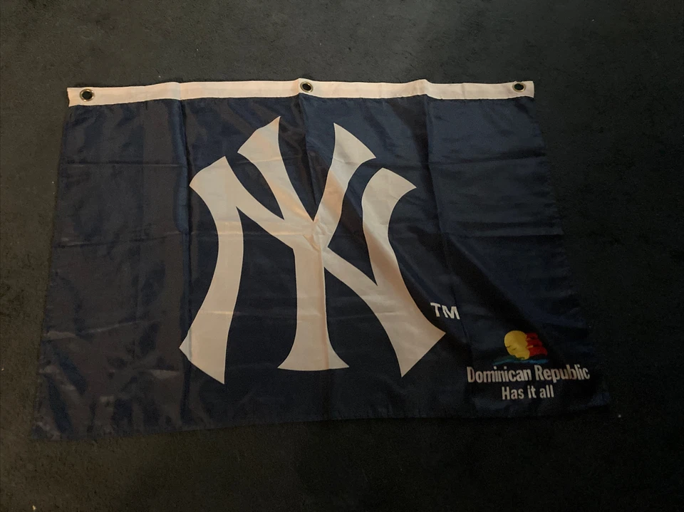 New York Yankees SGA HANGABLE Banner/Flag approx 24”x 36” Dominican Republic NEW - Image 1 of 1