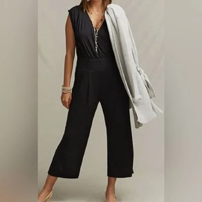 Mono Jersey CAbi Downtown Sin Mangas Pierna Ancha en Negro Talla Mediana Usado en Excelente Condición Foto 1 de 4