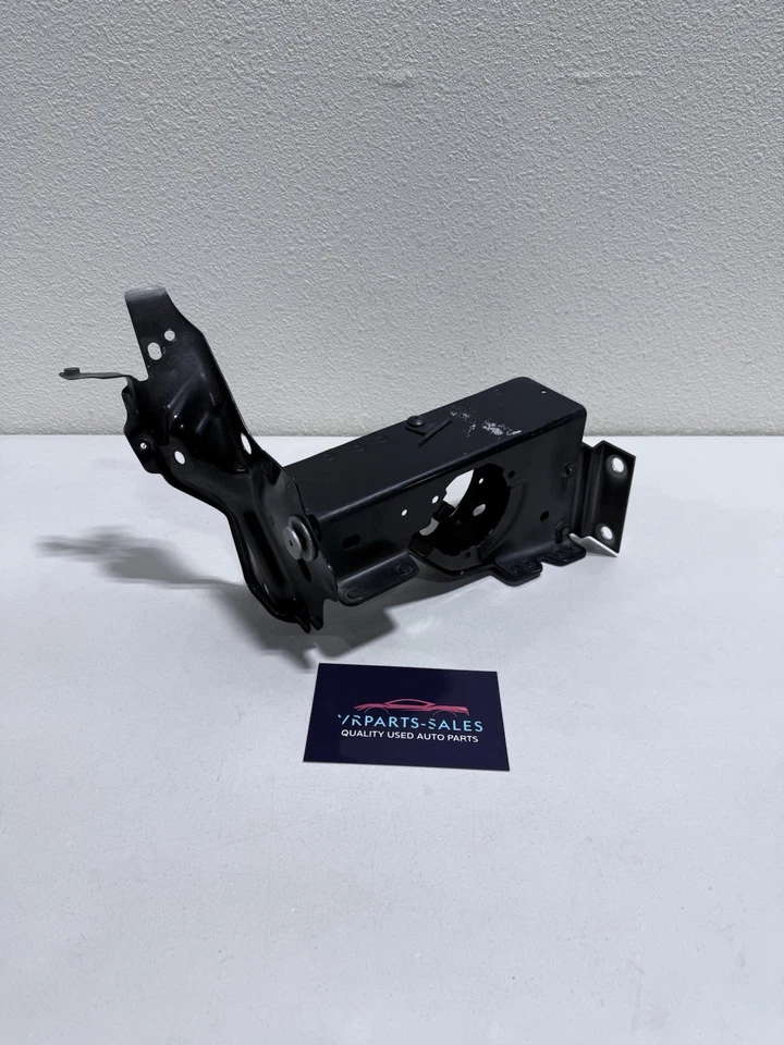 07-11 Jaguar X150 XK XKR guardabarros delantero derecho soporte montaje OEM #3579 Foto 1 de 4