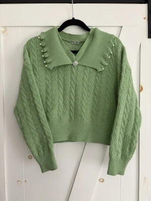 MIU MIU cropped Cable Knit Cashmere Wool Blend Sweater V Neck Pearls & Diamonds - Image 1 of 4