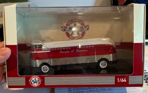 1/64 GREENLIGHT 1940 GM GENERAL MOTORS FUTURLINER PARADE OF PROGRESS 2015 BTAS - Picture 1 of 6