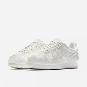 Las mejores ofertas en Zapatos Atléticos Nike Cortez Terciopelo para  mujeres | eBay