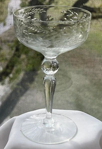 Vintage Champagne/Sherbet Elegant Glass Etched Cut Flowers/Wheat Shaft~~Set of 8 - Picture 1 of 8
