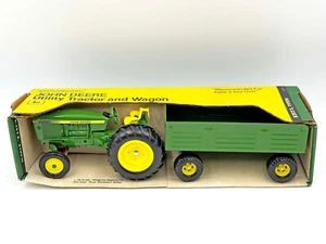 1/16 John Deere Utility Tractor and Wagon Set in Yellow Top Box - Picture 1 of 3