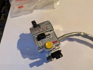 Original Honda Lenkerlichtschalter links 35150-GK4-850 C90 Cub 92-96 8 Kabel - Bild 1 von 9