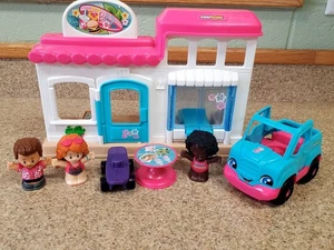 Fisher-Price Little People Time for a Treat Gift Set, Toddler Play Set W/ Extras - Picture 1 of 6