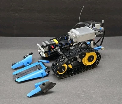 LEGO TECHNIC: Remote-Controlled Stunt Racer (42095) INCOMPLETE SET - Image 1 of 4