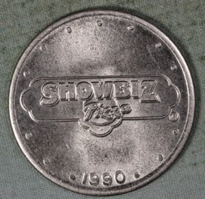 Ficha de queso Nickel Chuck E 1990 con logotipo de pizza Showbiz ~ 99¢ envío - Imagen 1 de 2