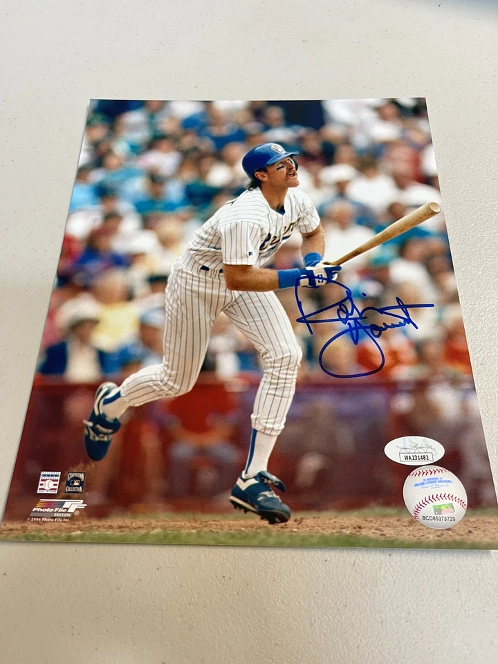 Milwaukee Brewers Robin Yount #19 SIGNED AUTO 8x10 PHOTO JSA WITNESS - Image 1 of 1