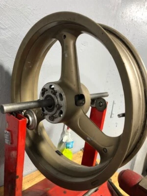 DUCATI SUPERBIKE 916 FRONT WHEEL RIM 748 996  - Image 1 of 4