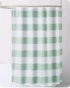 Tenda doccia a righe rugby Pillowfort verde acqua 72” x 72” lavabile in lavatrice - Foto 1 di 6