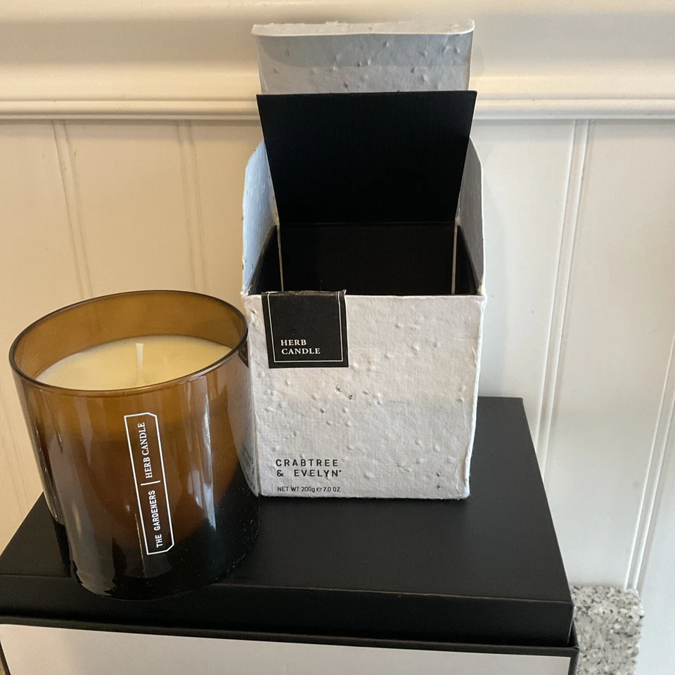 Crabtree & Evelyn The Gardeners Herb Candle 7 Oz Bergamot Sage Vanilla Musk