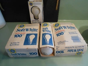 6 VTG GE 100 W Light Bulbs in Pkg and 1  3-Way Bulb (80-75-250 W) New Old Stock - Picture 1 of 8