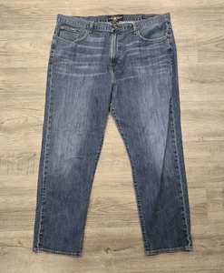 Lucky Brand 481 Relaxed Straight Jeans Mens 42x30 Blue Medium Wash Cotton - Picture 1 of 14
