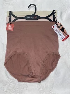 Skinnygirl Shaping Seamless Briefs Size Medium 3 pair Style SG7164 New - Picture 1 of 8