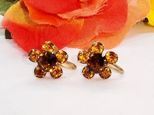 Vintage Yellow Cognac Rhinestone Screw Back Earrings Prongs Gold Toned Unsigned - Picture 1 of 5