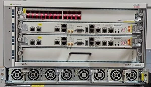 CISCO ASR-9904 2x A9K-RSP5-TR 1x A9K-24x10GE-1G-TR 4x AC POWER . - Picture 1 of 5