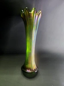 Northwood Lime Green Thin Rib Swung Carnival Glass Vase 10.5" - 9 Ribs Excellent - Picture 1 of 24