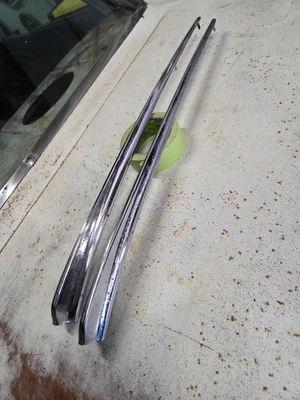 1949 49 50 Olds Oldsmobile Mohawk Quarter Panel Trim Molding RARE 556657 556654 - Image 1 of 4