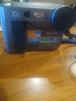 Sony Mavica MVC-FD73 20x  Digital Camera 1154958 W/battery  - Image 1 of 4