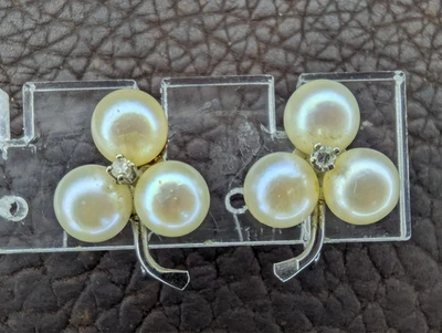 Pendientes Trébol Perla Oro Blanco 14K Tornillo Trasero Novia Boda Novia 4 Gramos Foto 1 de 4