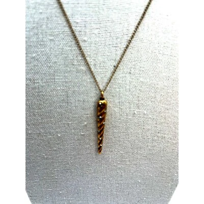 Collar colgante Kendra Scott tono dorado con detalles de circonitas cúbicas.  B65 Foto 1 de 4