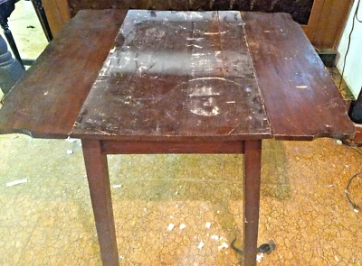 Antigua mesa de trabajo lateral hoja caída - nogal oscuro - diseño clásico americano Foto 1 de 4