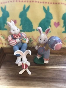 Midwest of Cannon Falls Heavy Resin Set of 3 Bunny Figurines Easter Cottage - Picture 1 of 2